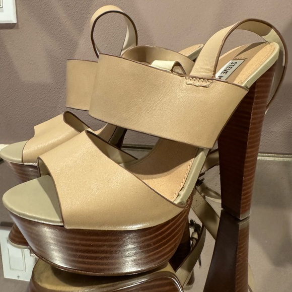 Steve Madden Dezzzy size 9.5 heels - Picture 7 of 7